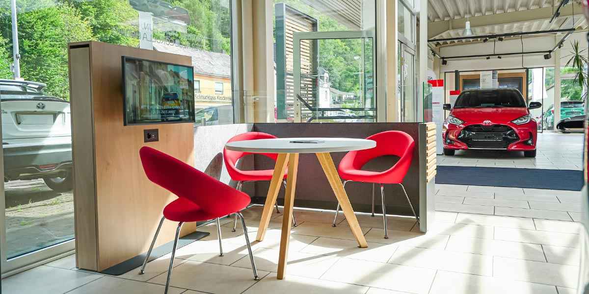 Besprechungsabteilung im Autohaus